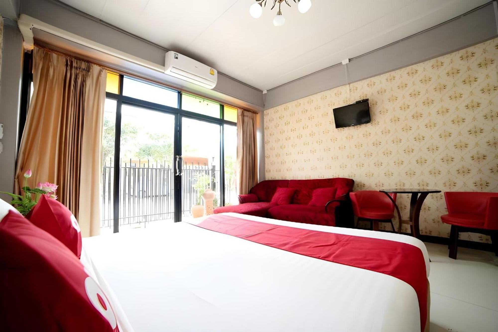 Oyo 465 Krung Kao Traveller Lodge Phra Nakhon Si Ayutthaya Exterior foto