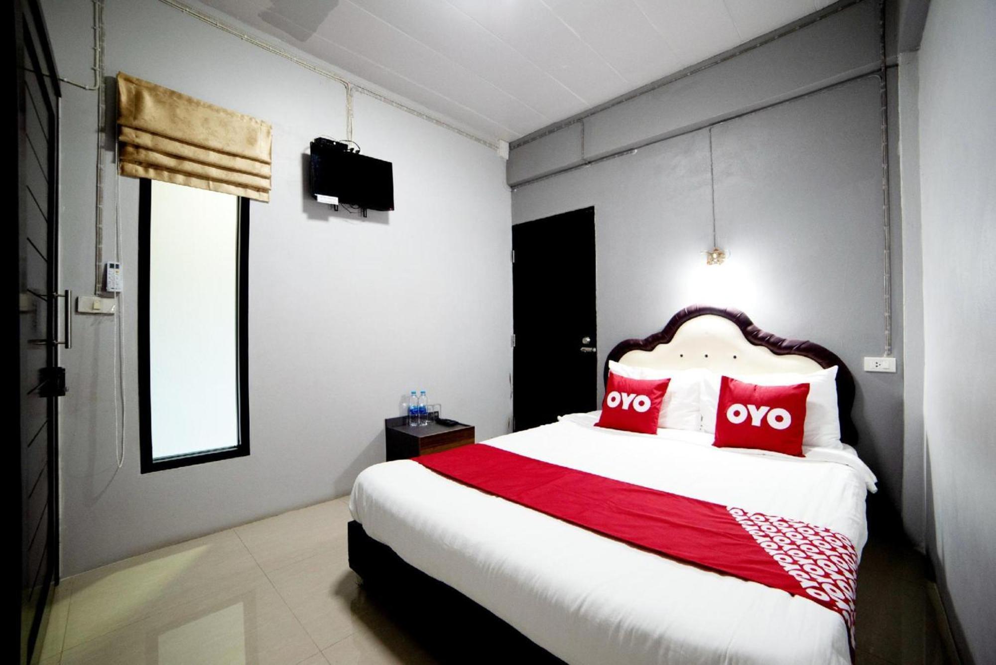Oyo 465 Krung Kao Traveller Lodge Phra Nakhon Si Ayutthaya Exterior foto