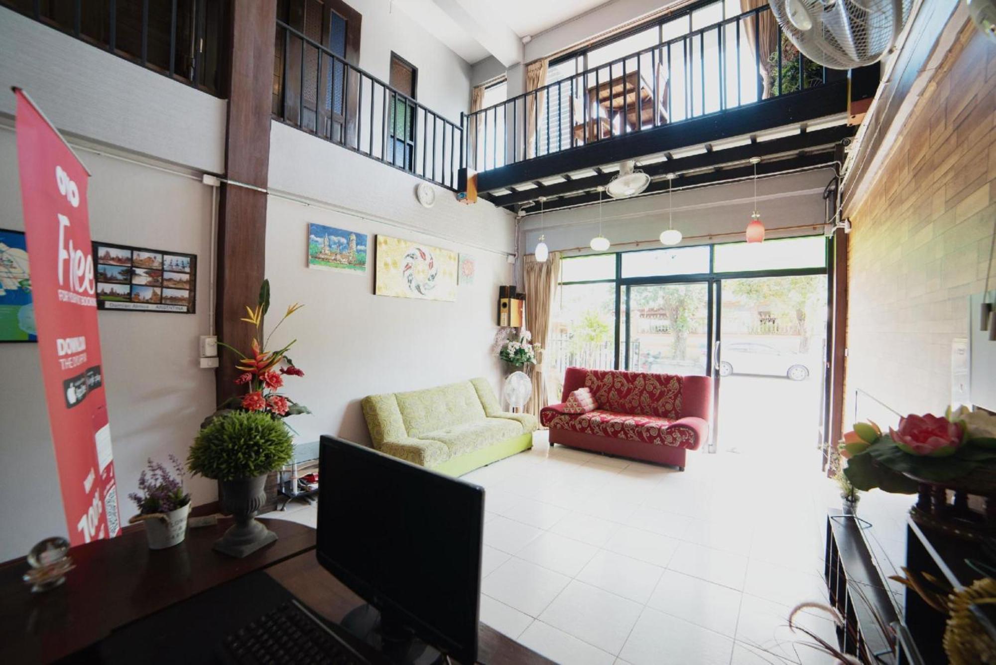 Oyo 465 Krung Kao Traveller Lodge Phra Nakhon Si Ayutthaya Exterior foto